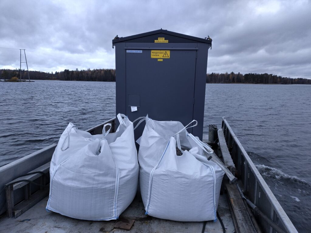 Telaparin lautta ja kalusto vesirakennustyössä