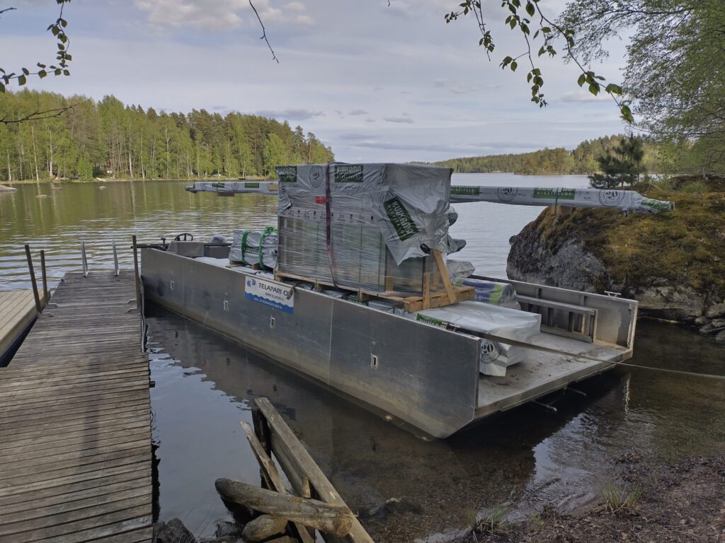 Telaparin lautta ja kalusto vesirakennustyössä